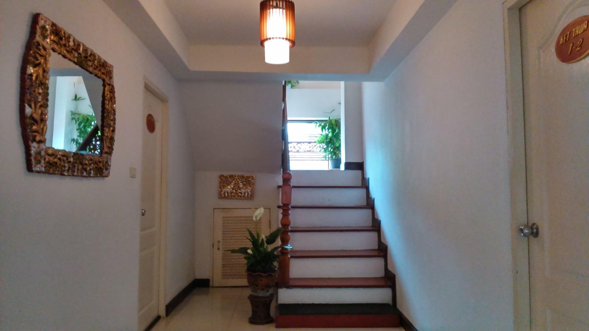 Отель Rachamankha Flora House Чиангмай Экстерьер фото